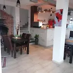 Pyramid Of The Sun Gasthuis Visoko