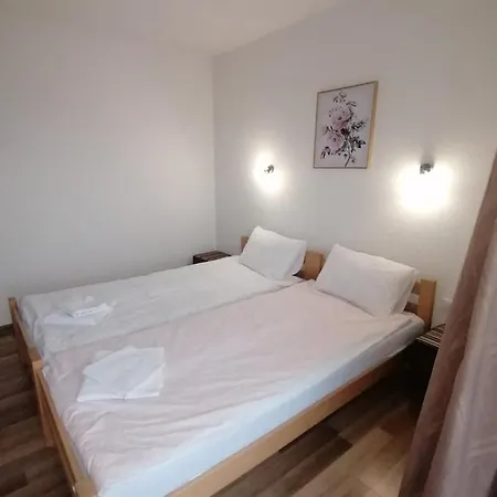 Pyramid Of The Sun 3*