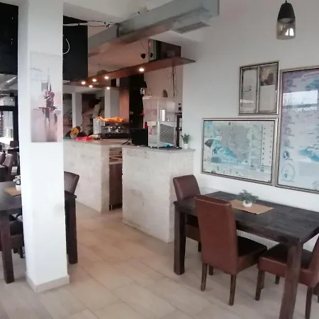 Pyramid Of The Sun Gostinjska kuća