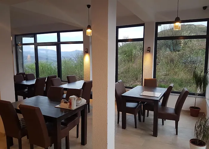 Pyramid Of The Sun 3* Visoko